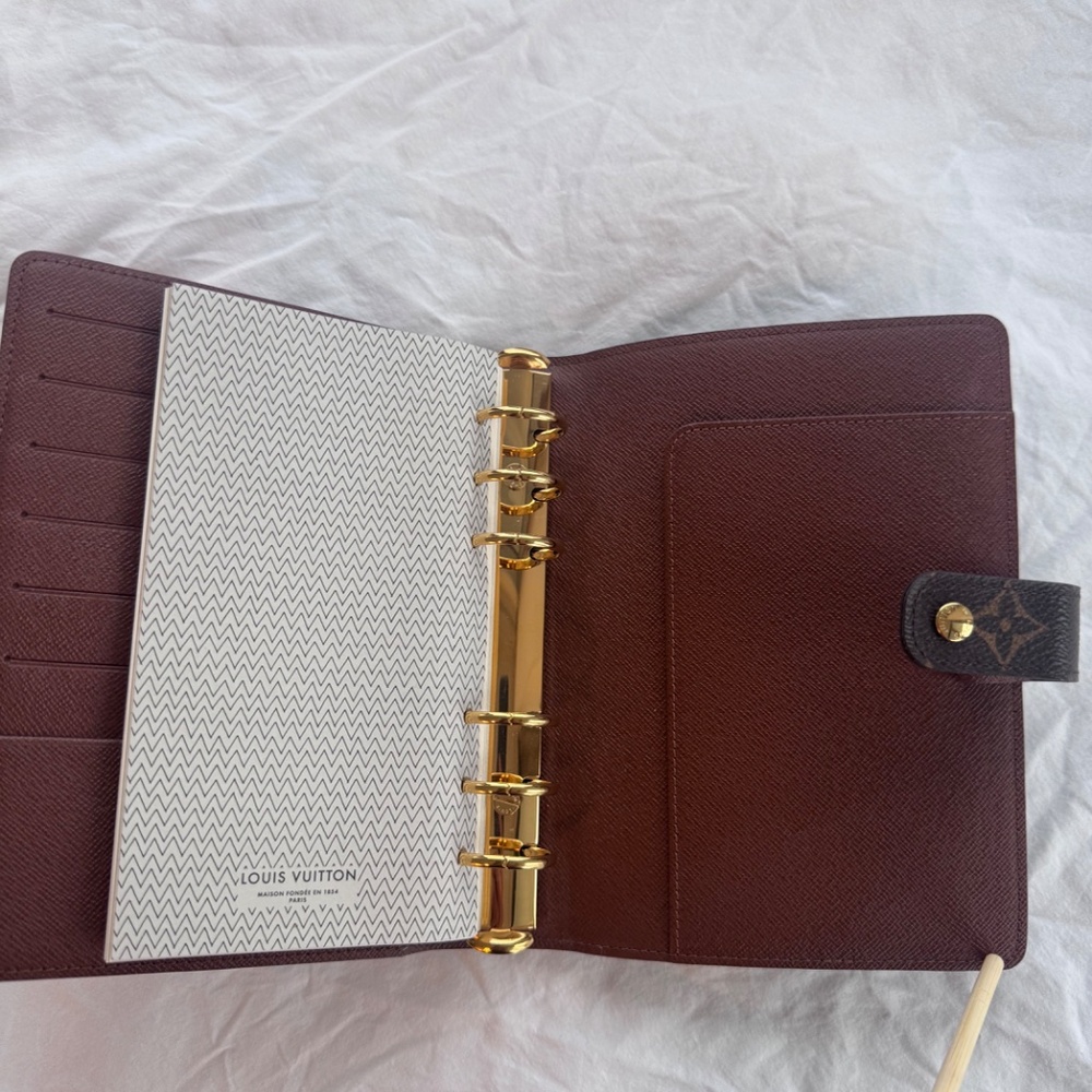 Louis Vuitton Monogram Agenda Cover MM Medium Size - Picture 5 of 16
